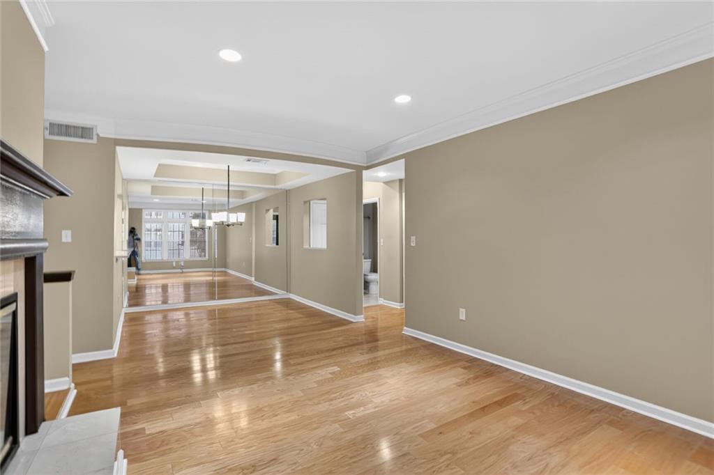 220 Renaissance Parkway NE 1201