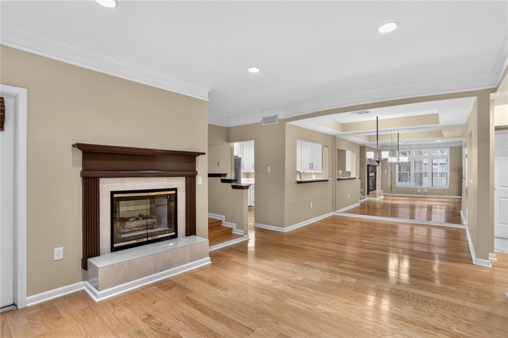 220 Renaissance Parkway NE 1201