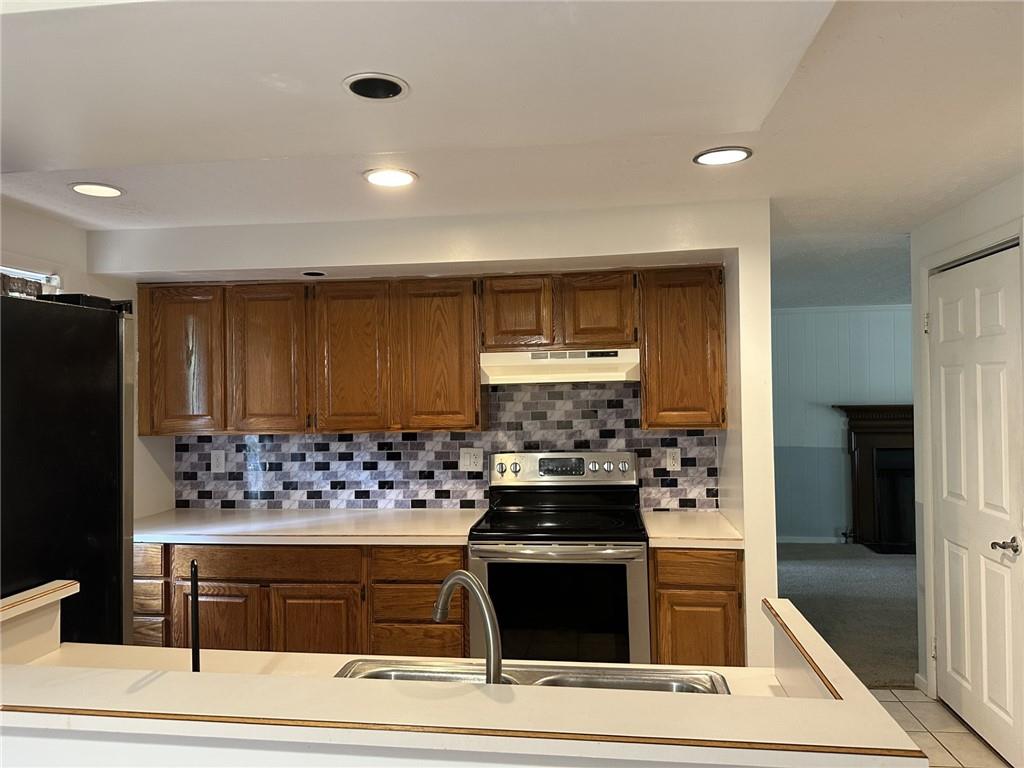 150 N Pond Court, Roswell, Georgia image 4