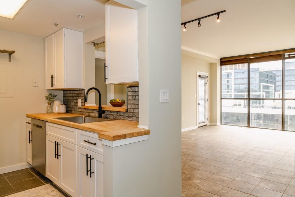 1280 W Peachtree Street #3709, Atlanta, Georgia image 1