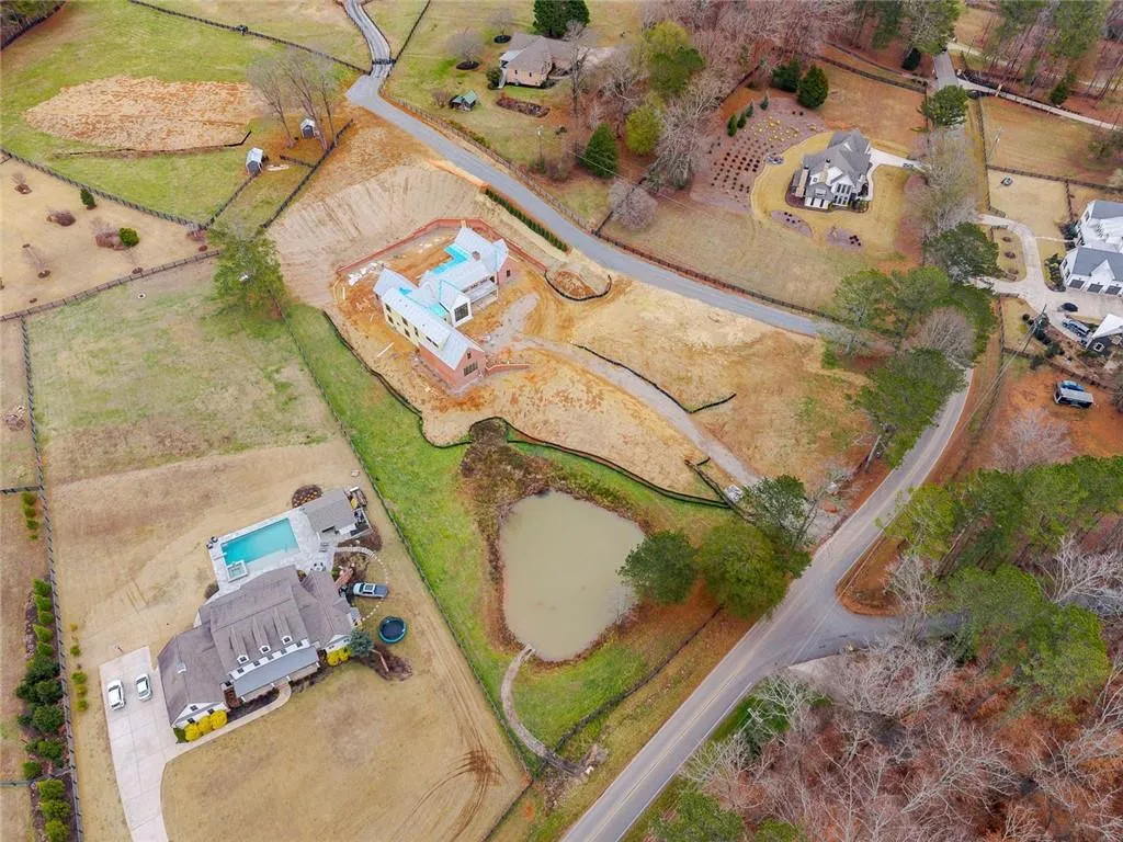 Canton, Georgia 30115, United States, 5 Bedrooms Bedrooms, ,7 BathroomsBathrooms,Residential,Active,256588