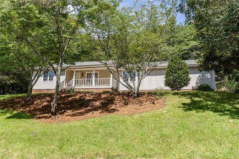 Homes For Sale - 36 Ramblewood Drive<br/> Silver Creek, GA 30173