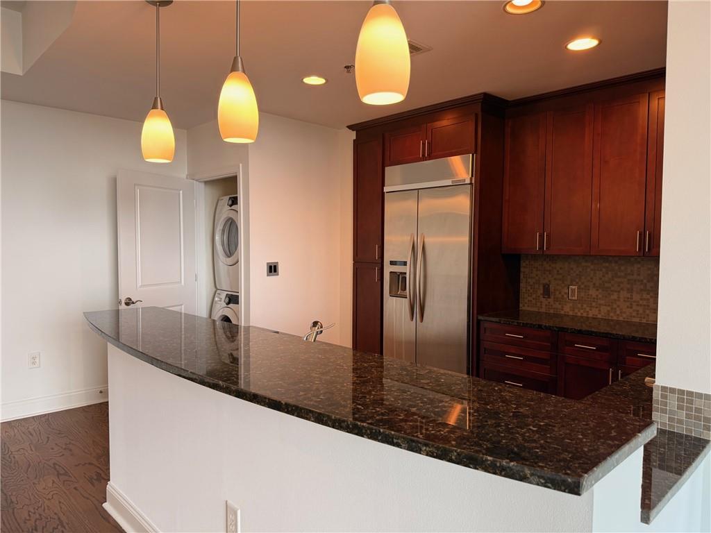 270 17th Street NW 2207