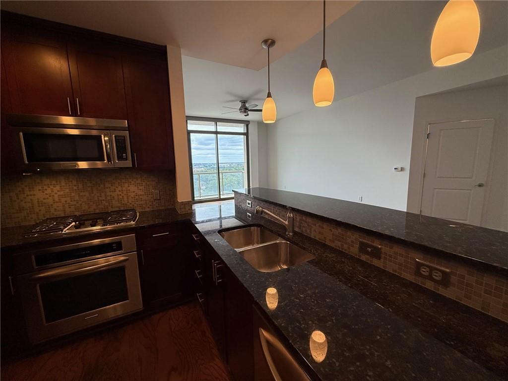 270 17th Street NW 2207