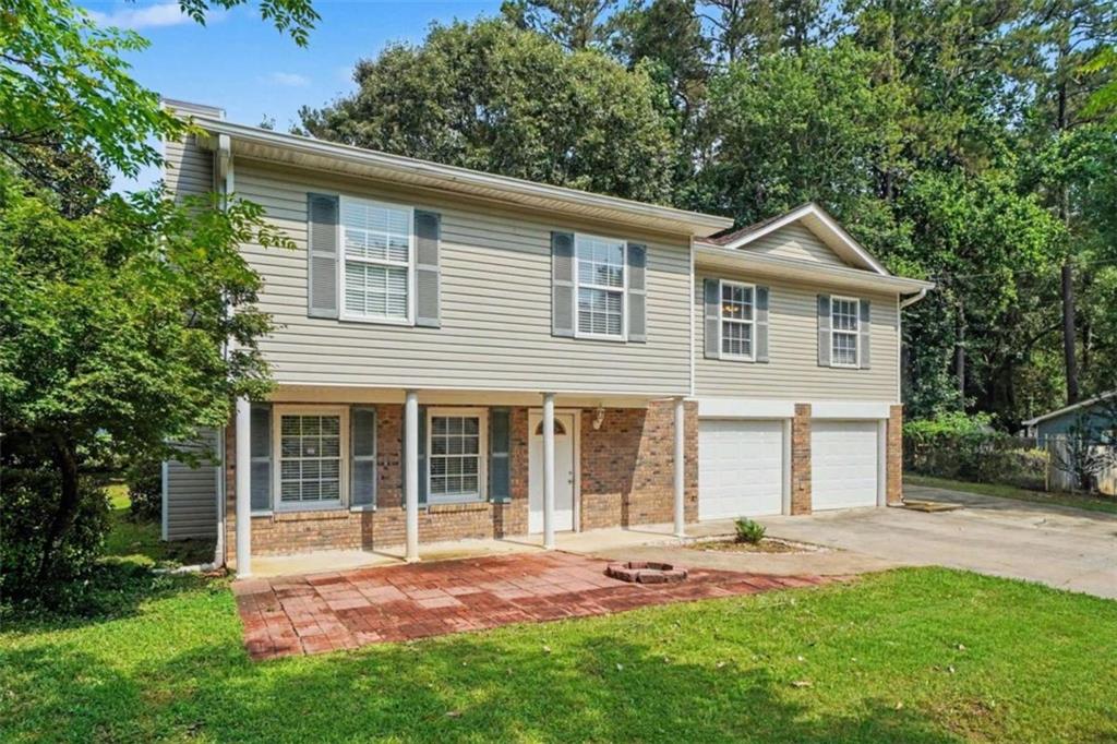 3364 Hollyridge Trail