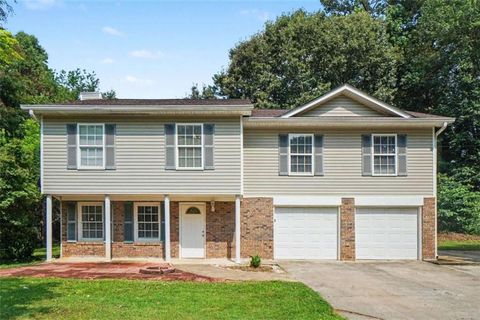 Homes For Sale - 3364 Hollyridge Trail<br/> Marietta, GA 30008