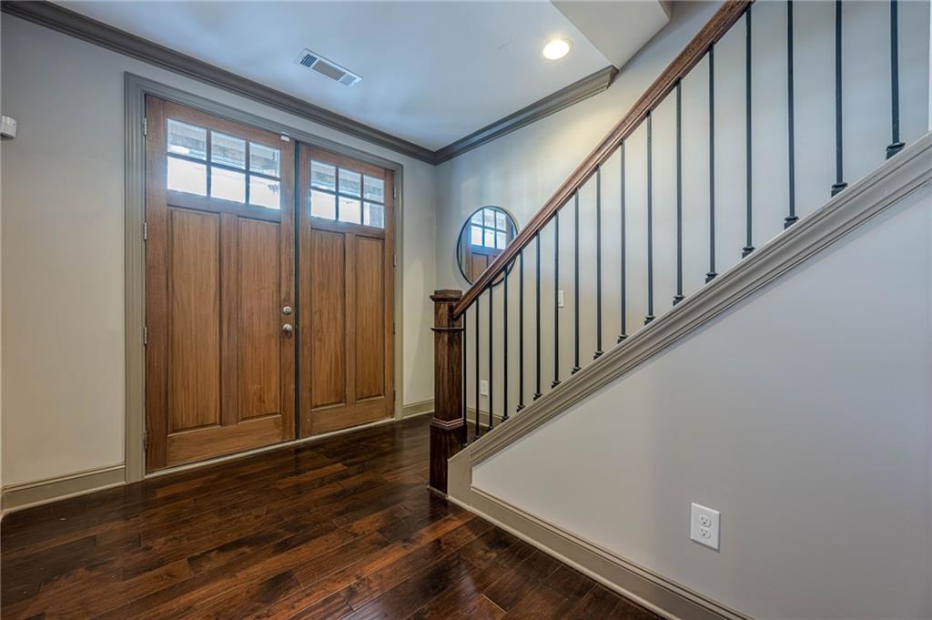1435 Druid Manor