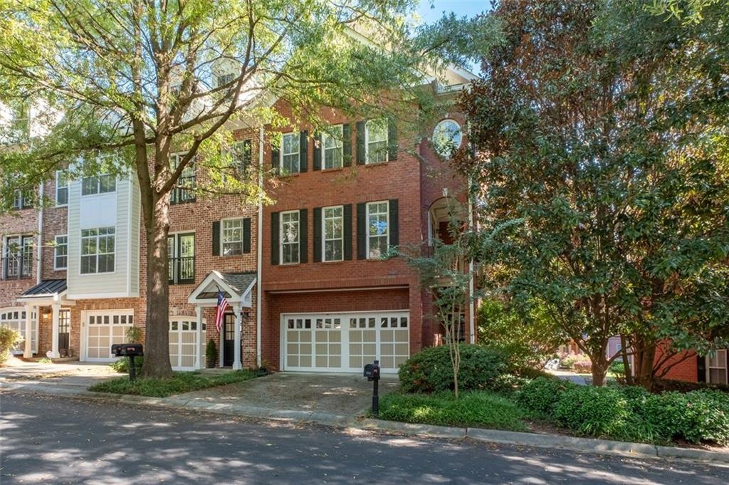 1116 Glenridge Place 605