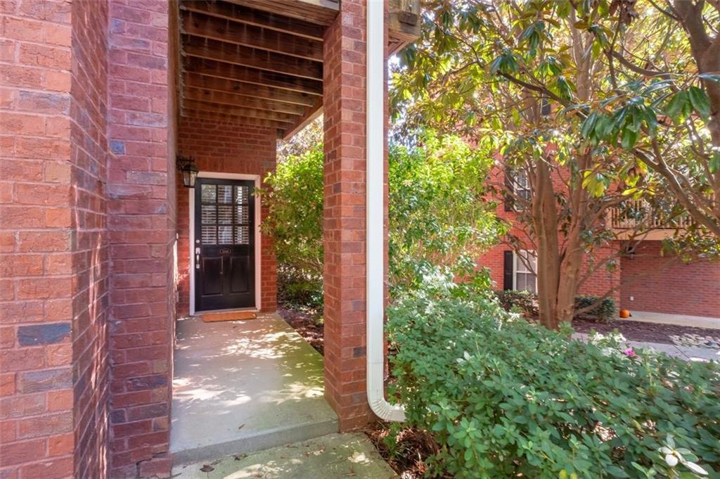 1116 Glenridge Place 605