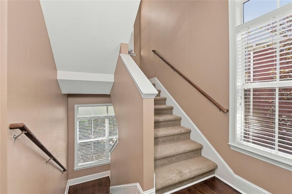 1116 Glenridge Place 605