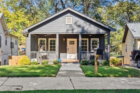 Homes For Sale - 1017 Ashby Terrace<br/> Atlanta, GA 30314