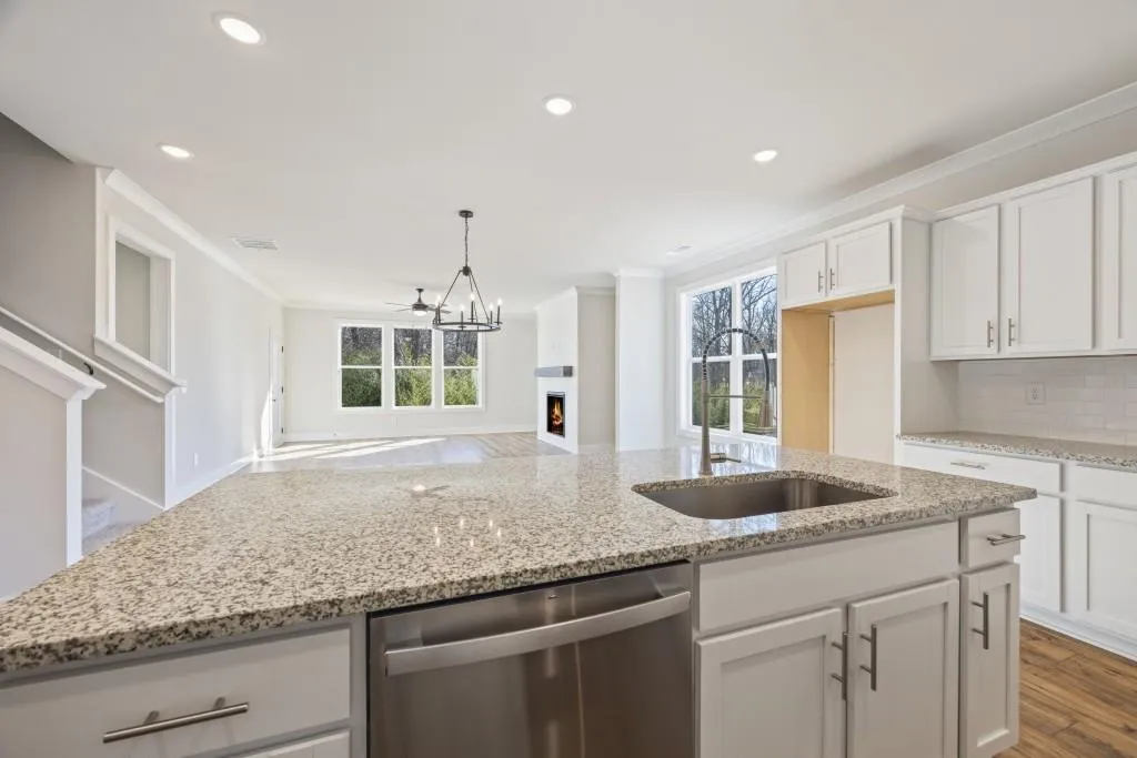 Hartwell, Georgia 30643, United States, 5 Bedrooms Bedrooms, ,4 BathroomsBathrooms,Residential,Active,36716