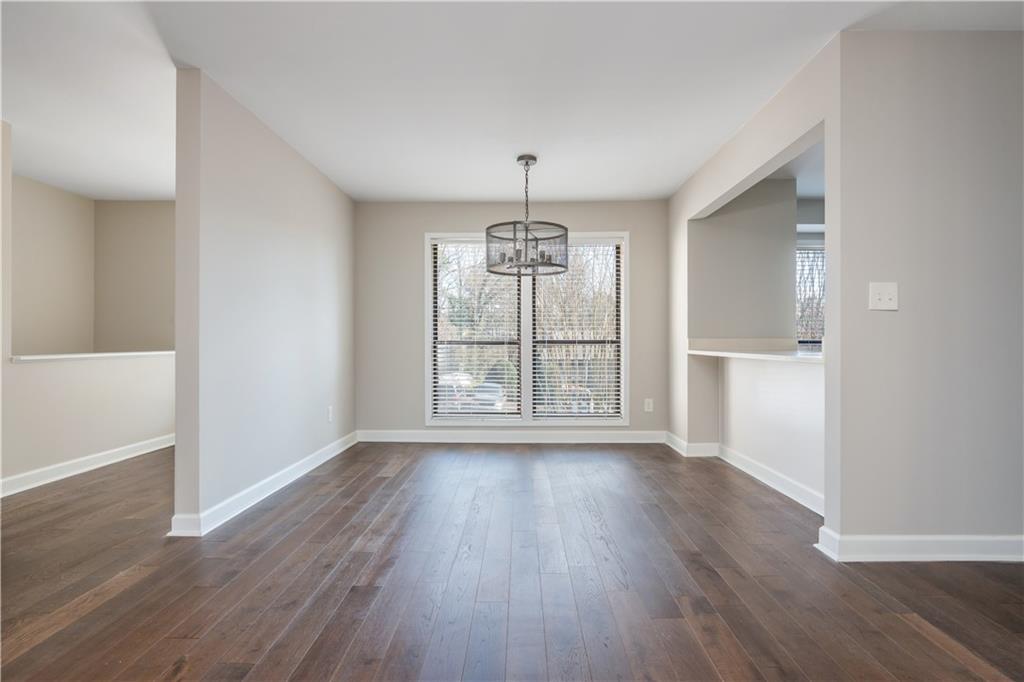 1211 Wynnes Ridge Circle SE