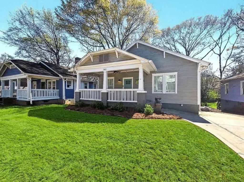 762 Pearce Street SW