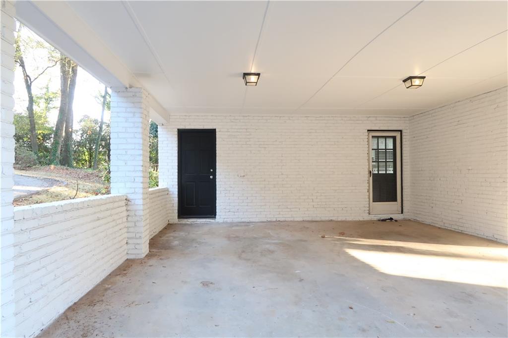 2048 Fisher Trail, Atlanta, Georgia image 2