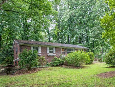 Homes For Sale - 442 Stonewood Drive<br/> Stone Mountain, GA 30087