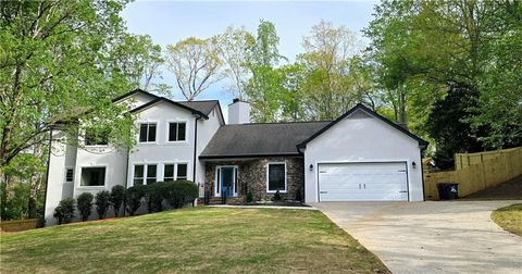 1960 CALVIN Drive Duluth GA 30097