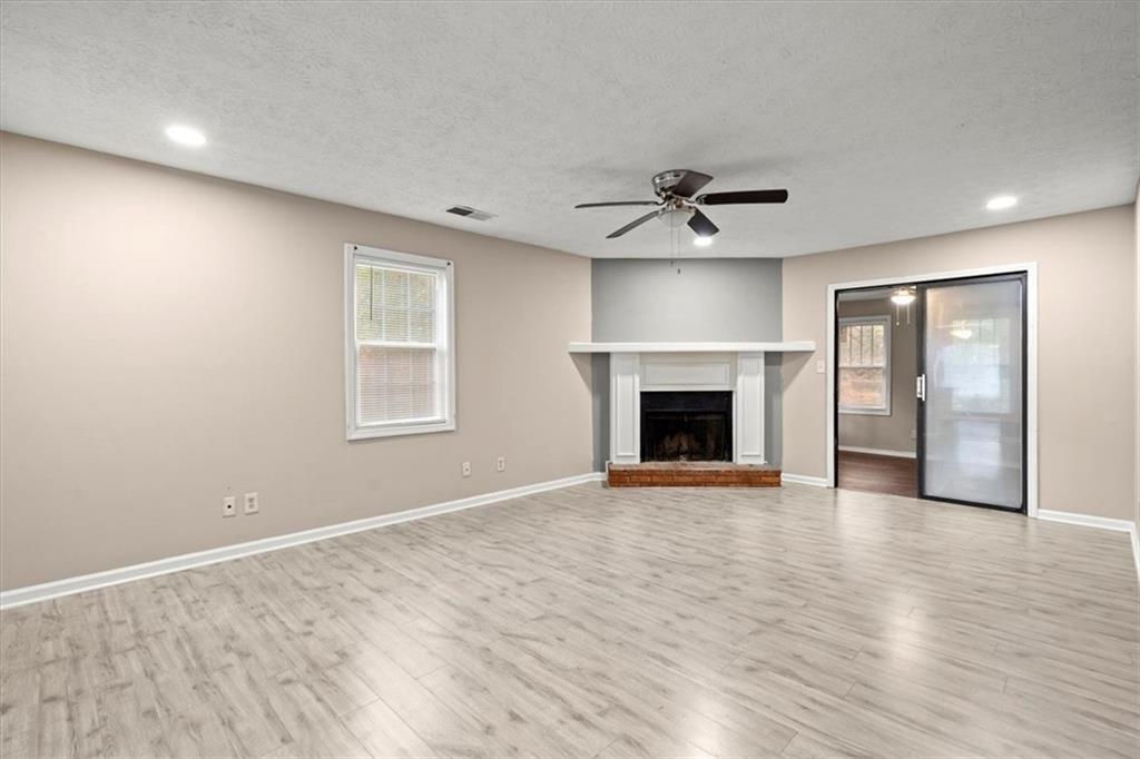 Old Farm Place - Residential Lease