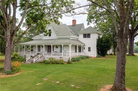 1526 Highway 255 N Sautee Nacoochee GA 30571