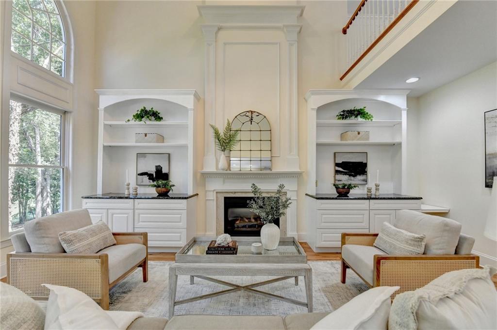 1050 Beacon Hill Crossing
