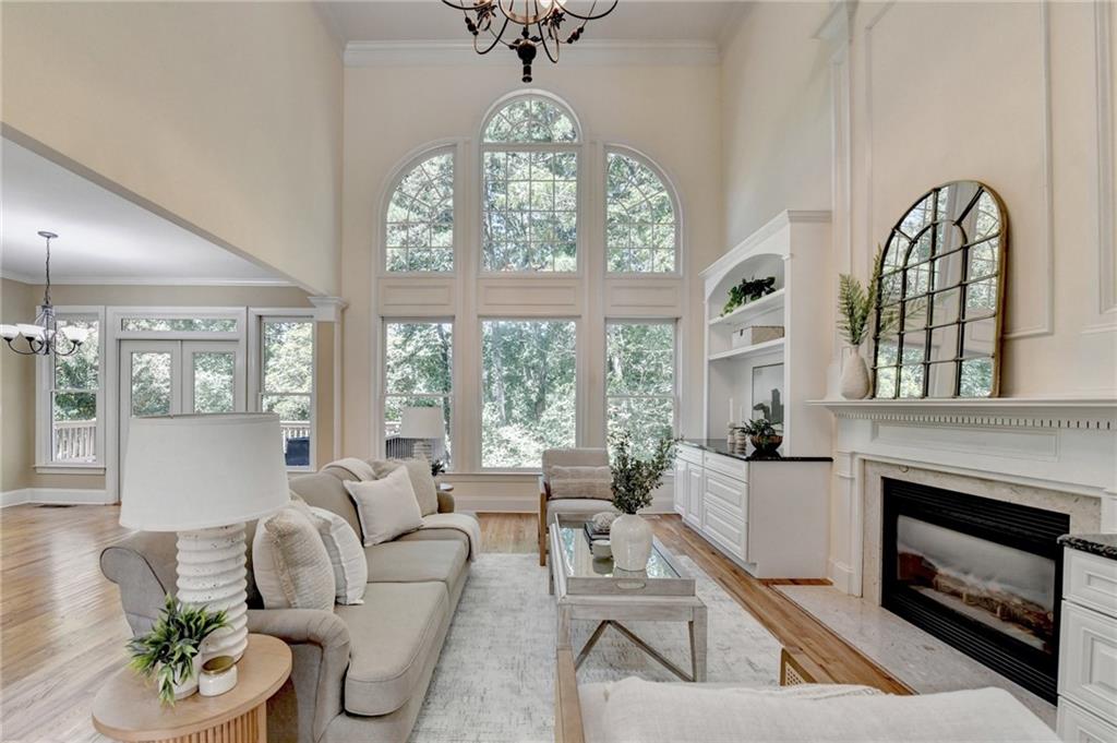 1050 Beacon Hill Crossing