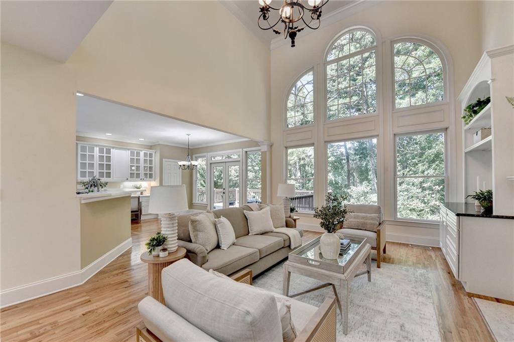 1050 Beacon Hill Crossing