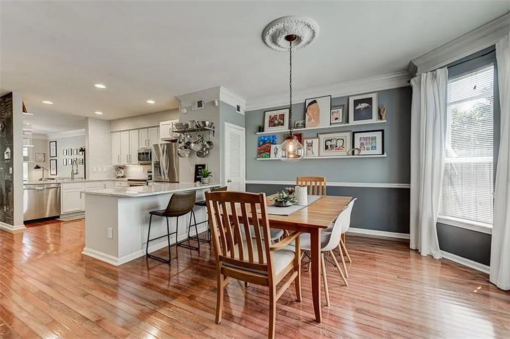 375 Highland Avenue NE 606