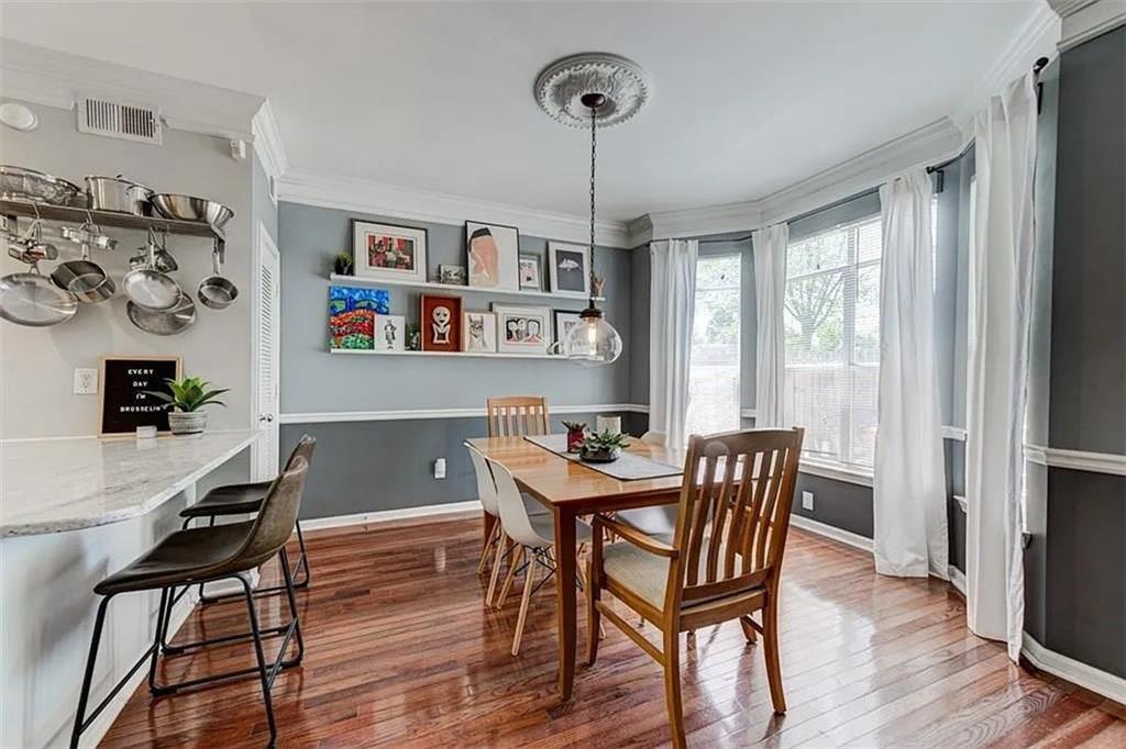 375 Highland Avenue NE 606