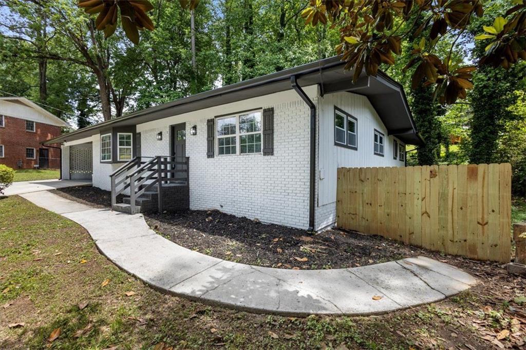 4720 Shoshonee Trail