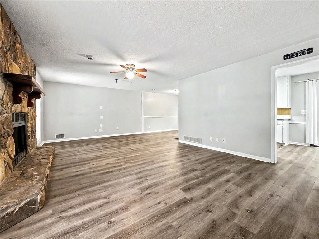 3754 Lamar Way