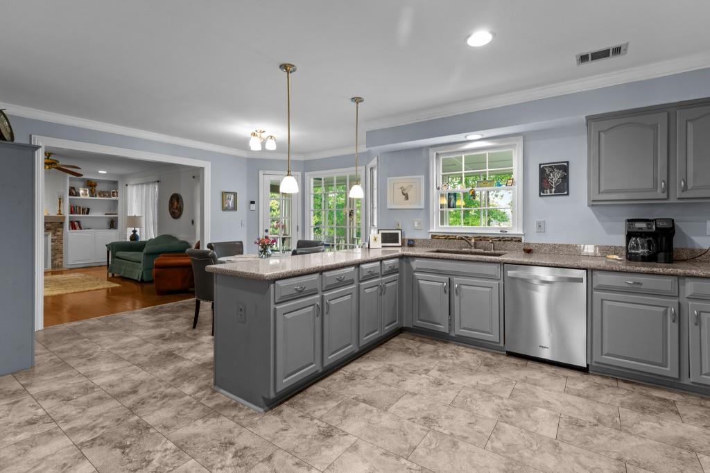 3510 Smoke Rise Way, Lawrenceville, Georgia image 9