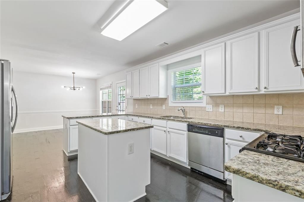 4353 Pond Edge Road, Snellville, Georgia image 17