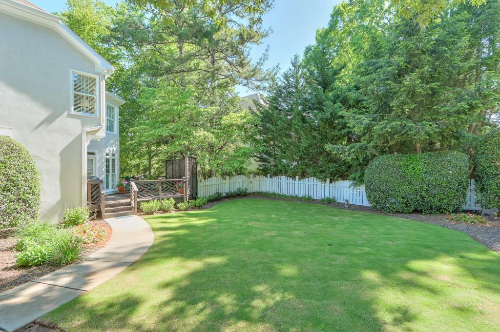 2250 Edgemere Lake Circle, Marietta, Georgia image 37