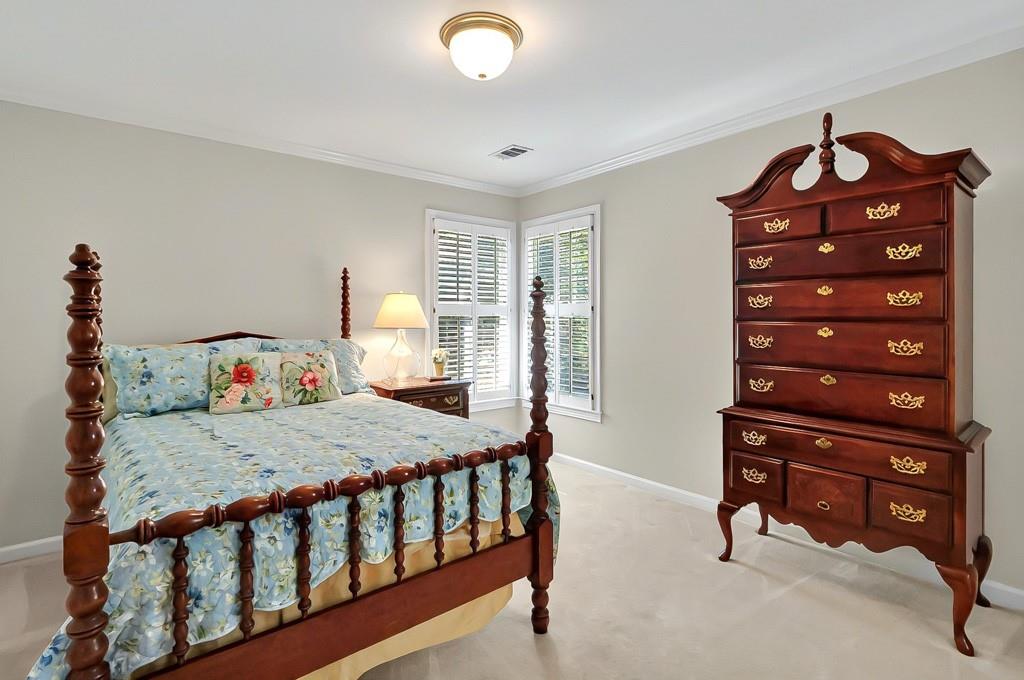2250 Edgemere Lake Circle, Marietta, Georgia image 27