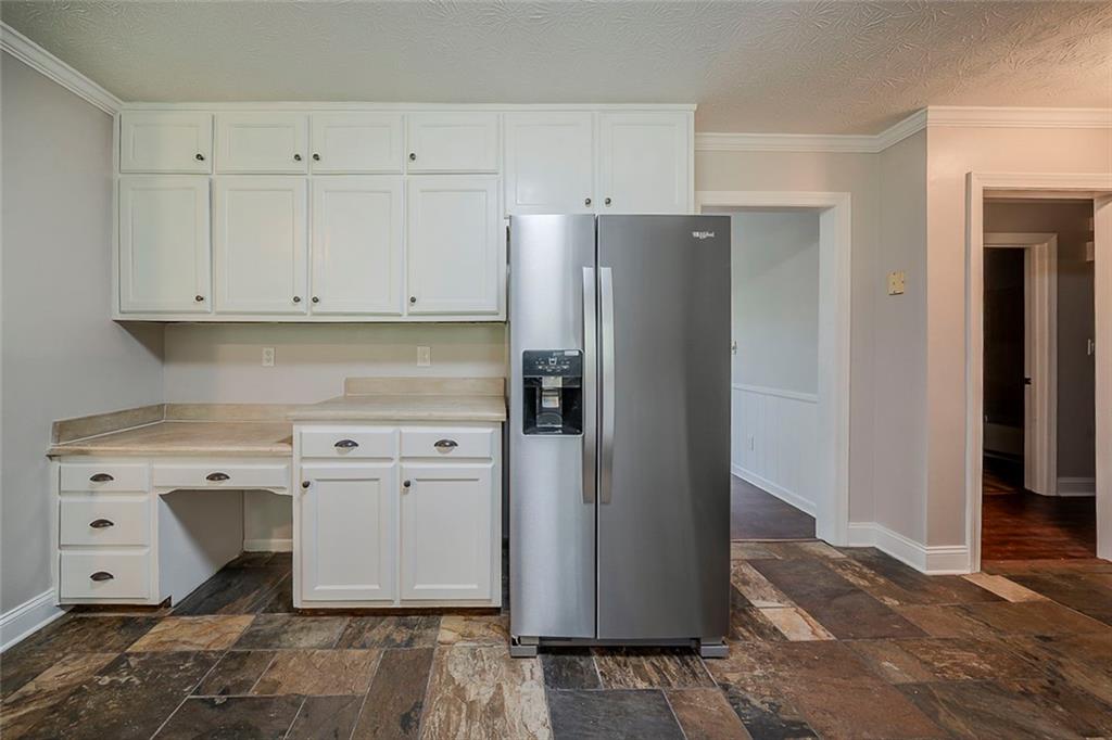 228 Amour Way, Lilburn, Georgia image 3