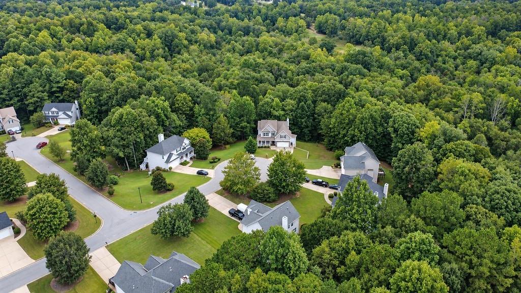6 Creekside Bluff