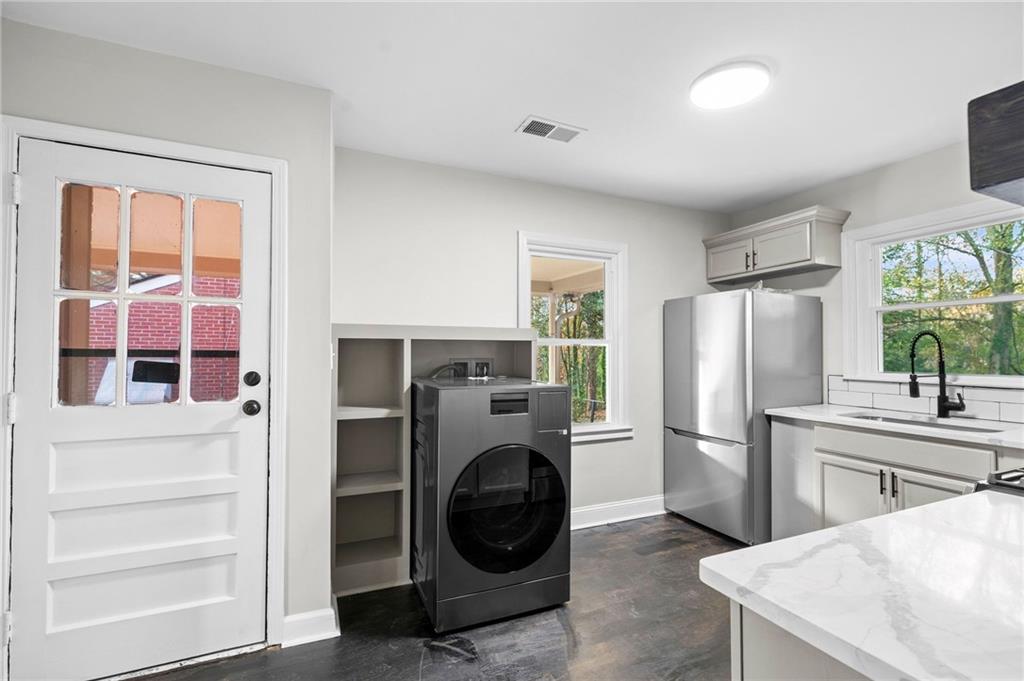 2533 Plantation Drive