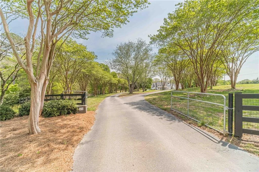 1271 Carl Davis Rd Rd