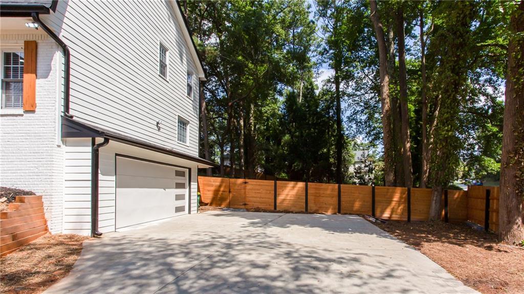 2867 Holly Oaks Drive