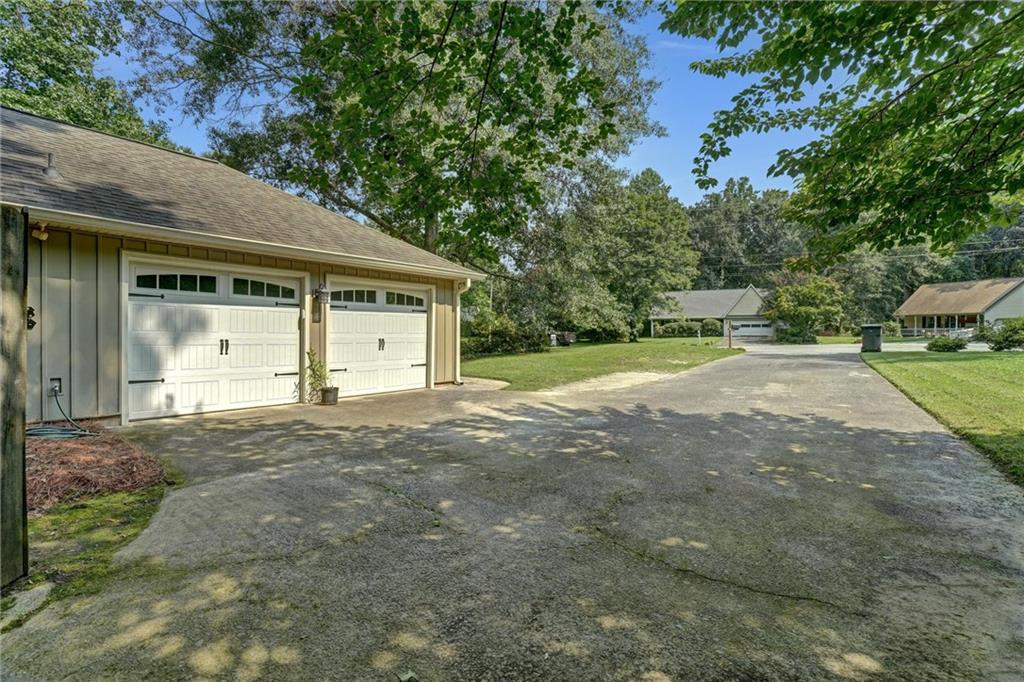 3115 Country Lake Drive