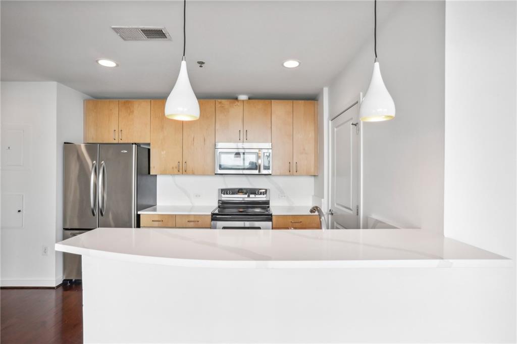 361 17th Street NW 922