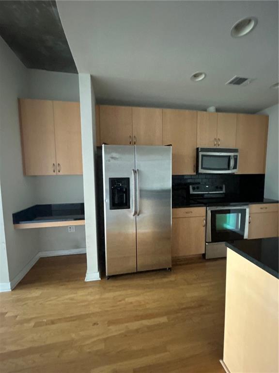 400 W Peachtree Street NW 1712