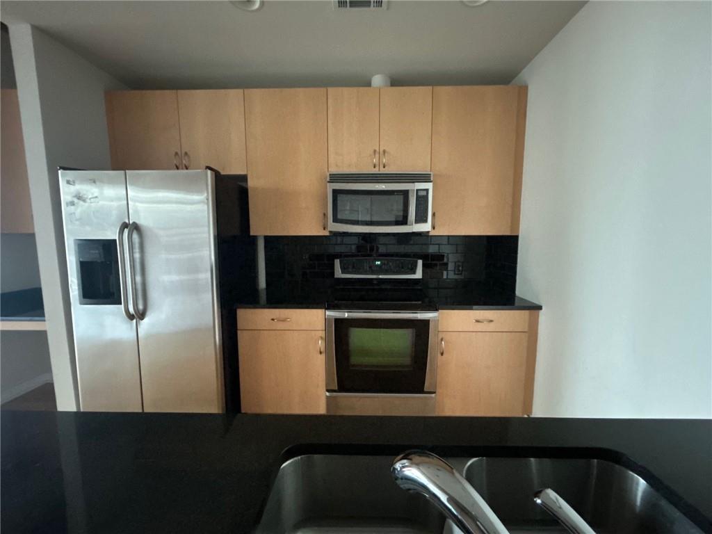 400 W Peachtree Street NW 1712