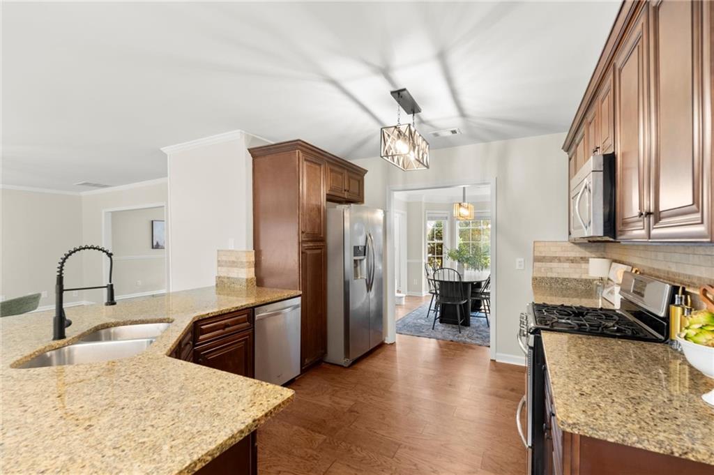 1988 Westover Lane NW