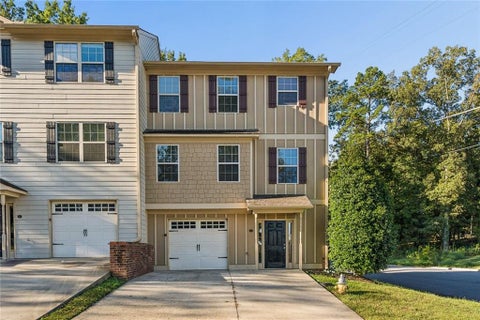 Townhouse For Sale - 10 Gilliam Crossing<br/> Cartersville, GA 30120
