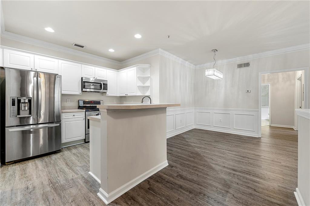 2400 Cumberland Parkway SE 411
