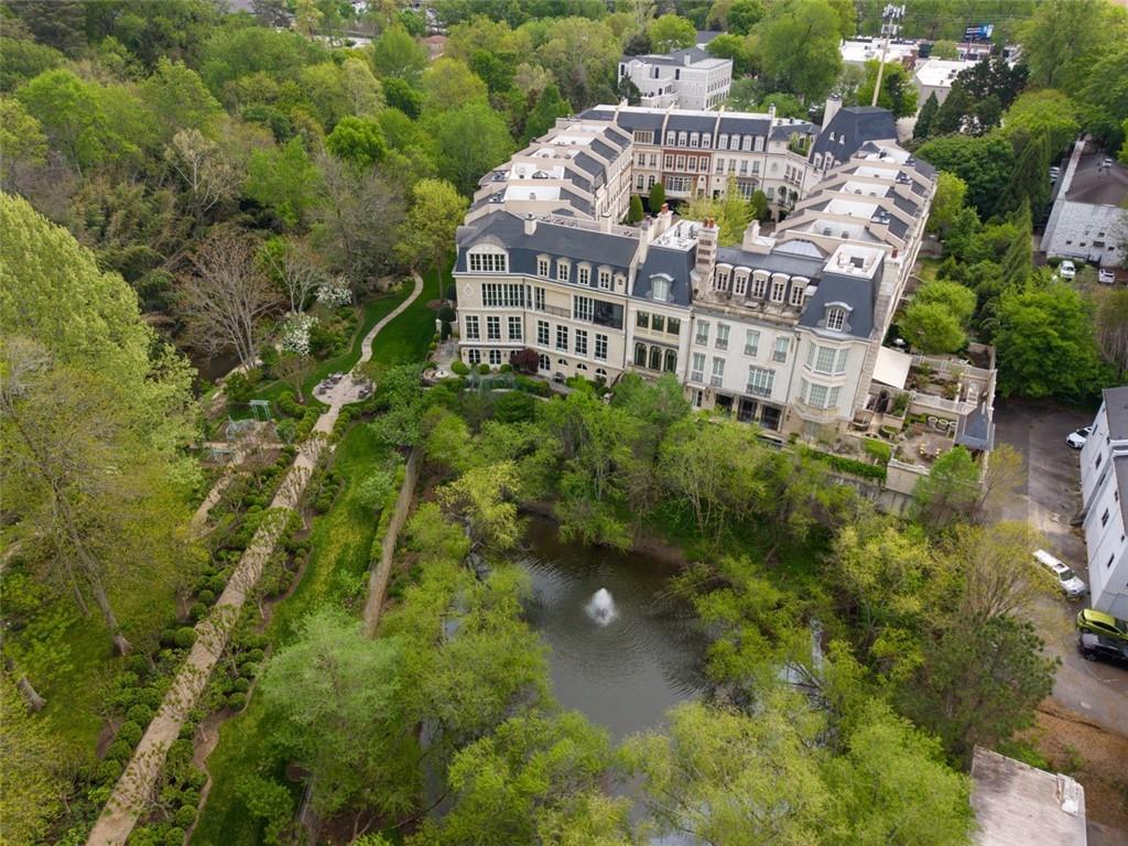 2288 Peachtree Road NW 4
