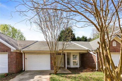 Townhouse For Sale - 2139 Meadowview Court #F<br/> Conyers, GA 30013