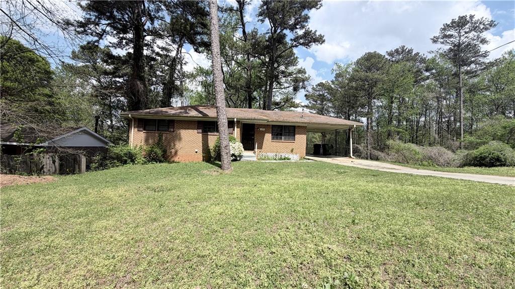 1099 Forest Valley Drive SE