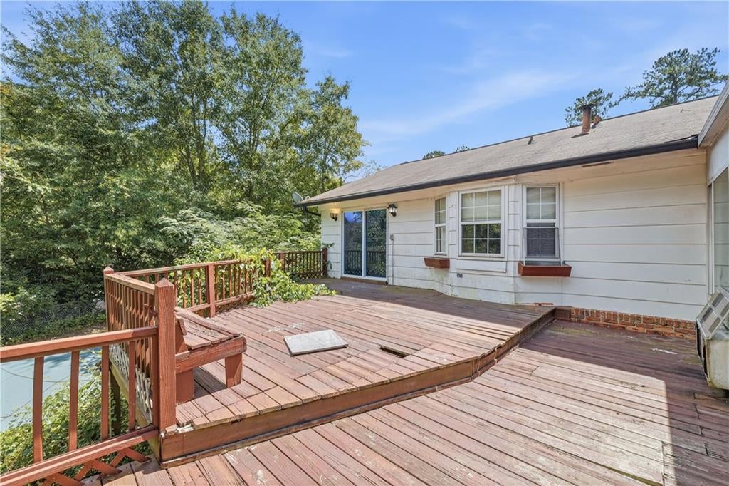 1920 Long Ridge Drive